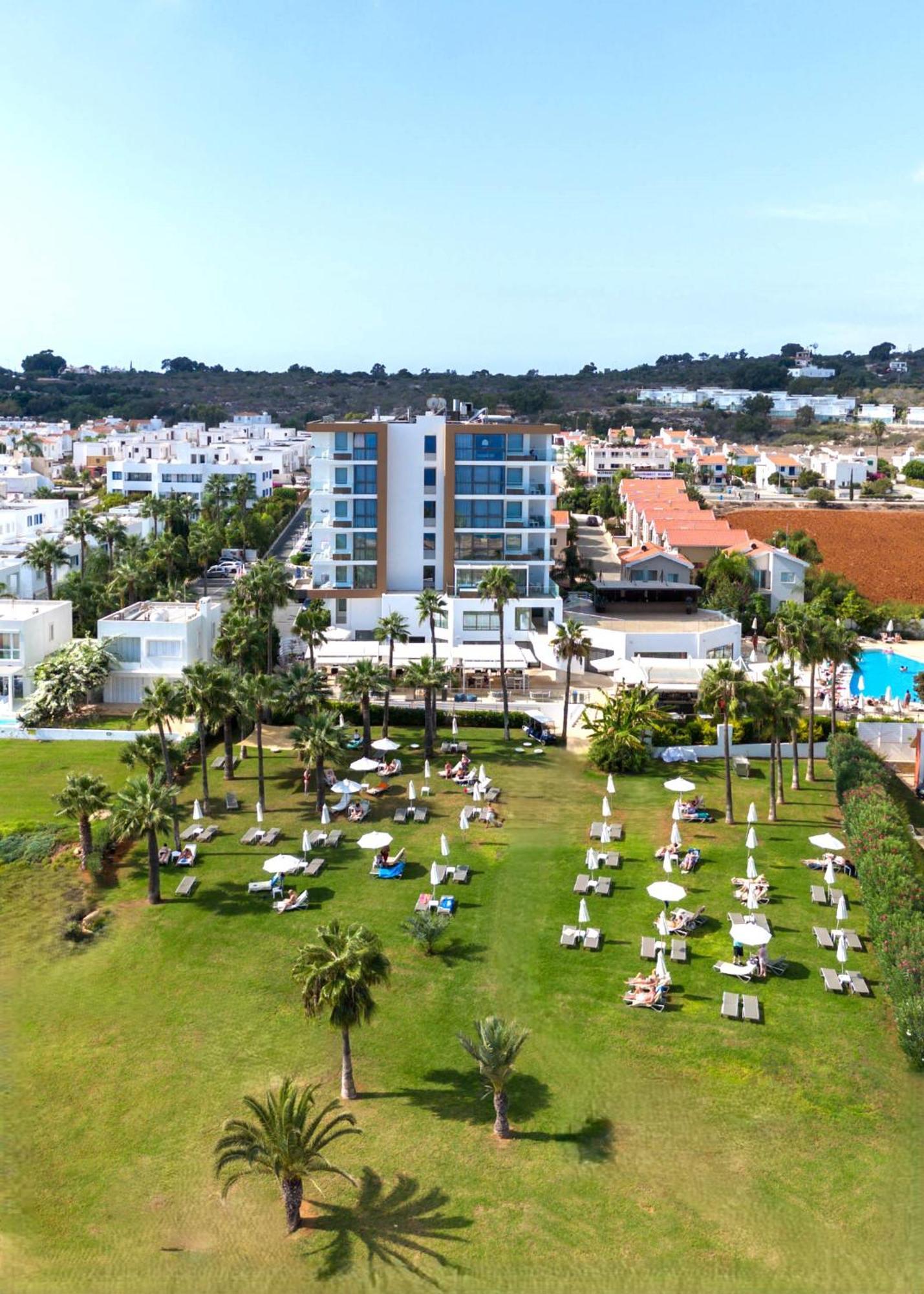 Leonardo Crystal Cove Hotel & Spa - Adults Only Protaras Ngoại thất bức ảnh